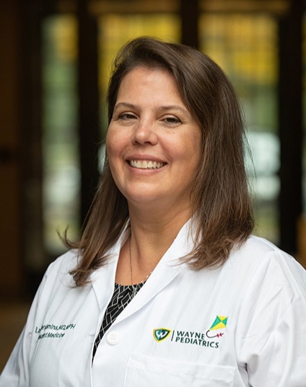 Laura_Benjamins_001 Dr. Laura Benjamins headshot